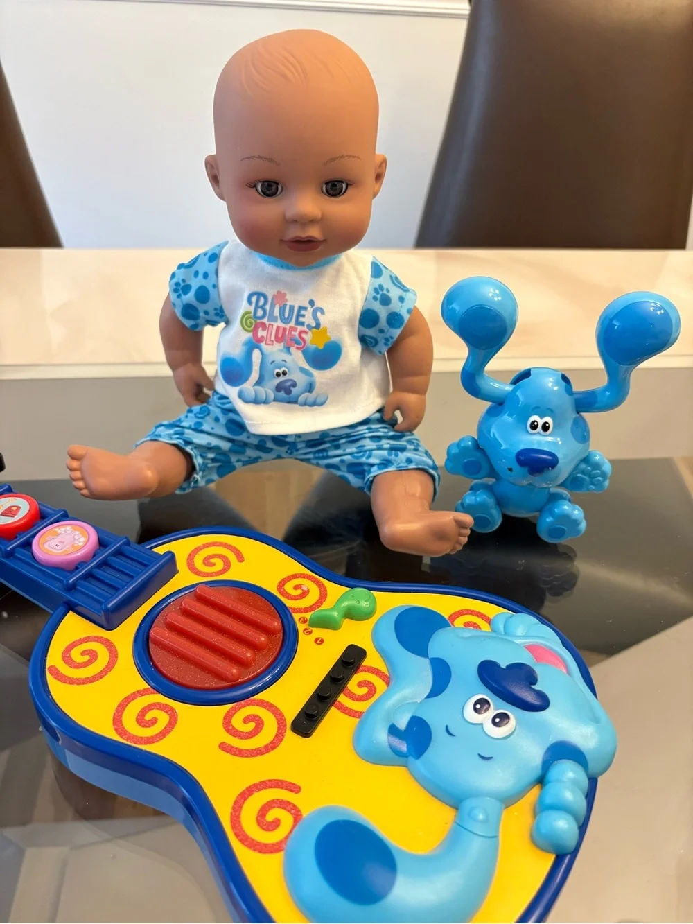 Blue's Clues Musical Toy Guitar w/ Blue Figure & Baby Doll Battery Operated 2003